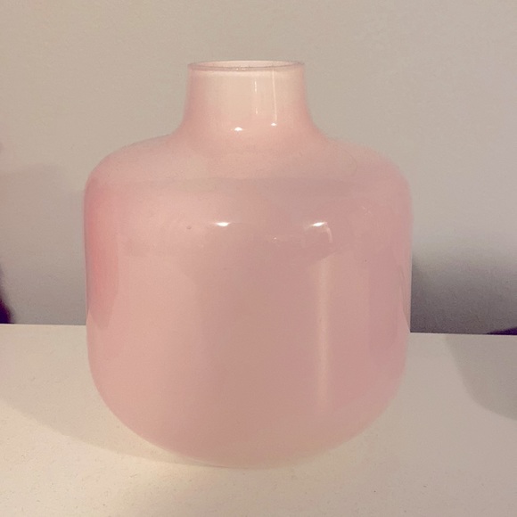 Pink Vase - Picture 1 of 2